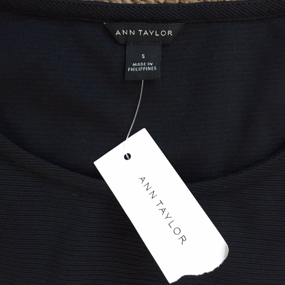 Ann Taylor top - Picture 2 of 5